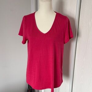 Women's V-Neck Short Sleeve Top - Fuchsia Pink